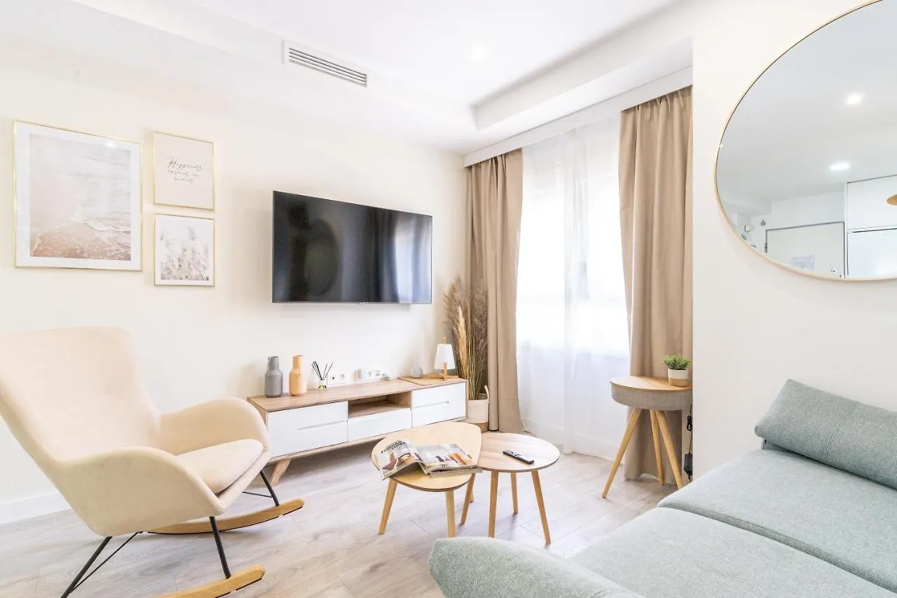 Expoholidays- Apartaments Paseo Maritimo Almeria Spain
