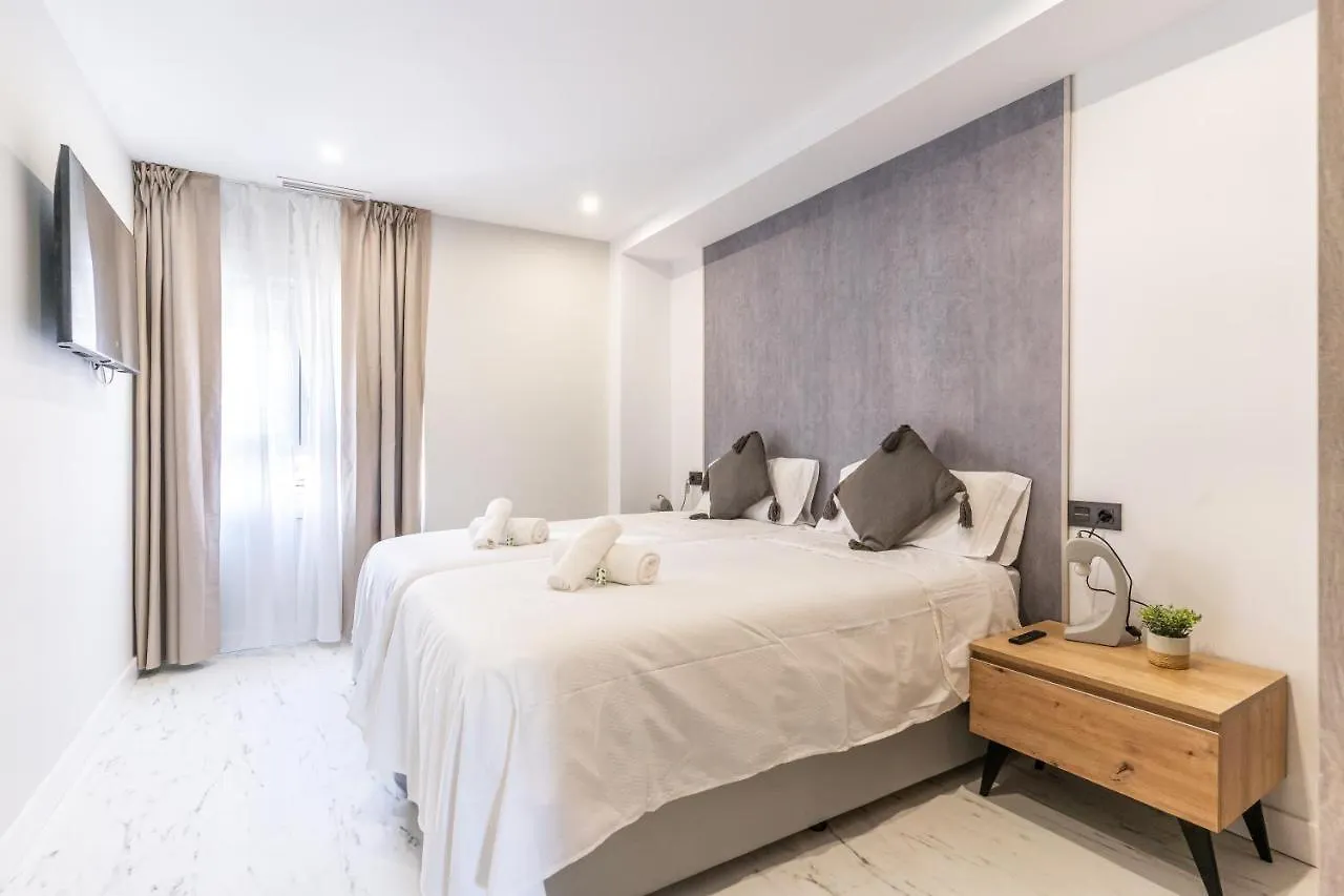 Expoholidays- Apartaments Paseo Maritimo Almeria 0*,