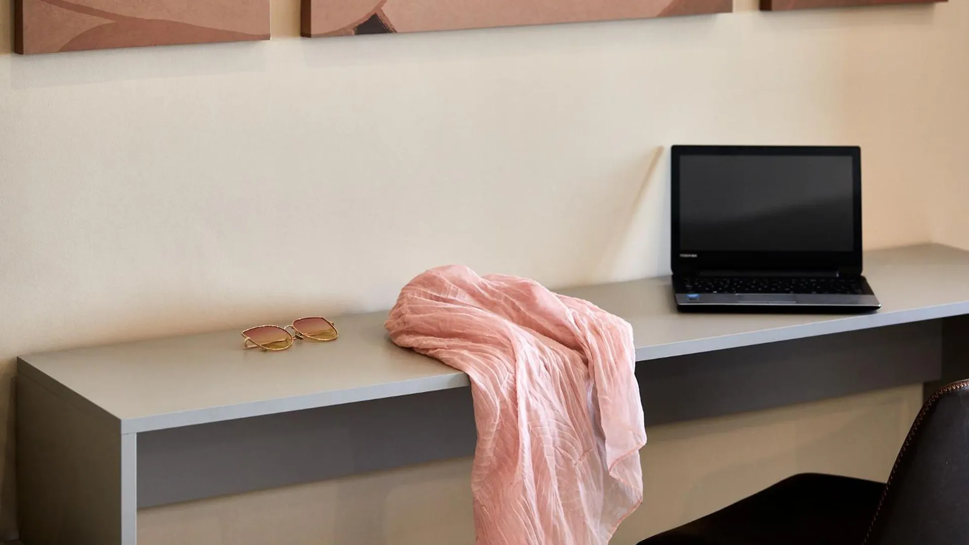 Expoholidays- Apartaments Paseo Maritimo Almeria